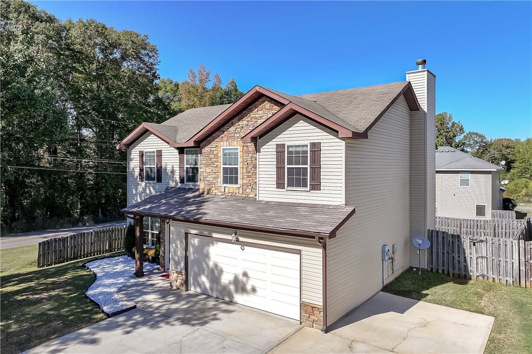 2712 Youngwood Lane, Opelika, AL, 36801 — Photo 2