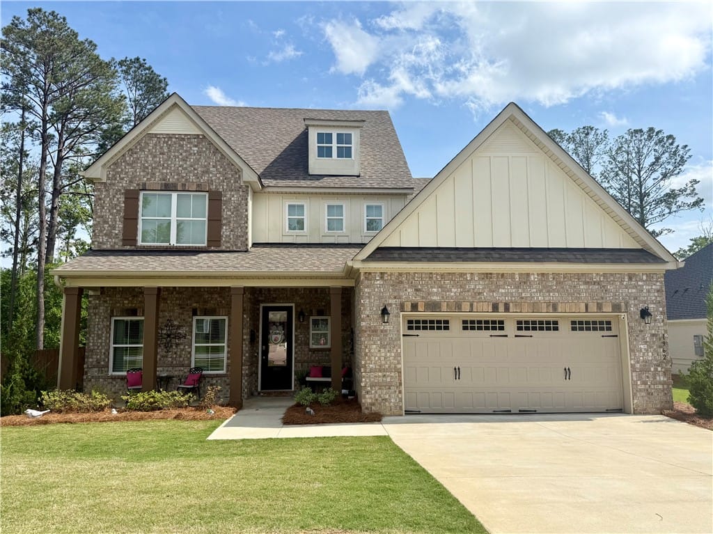 1962 Cannon Gate Dr, Opelika, AL 36801