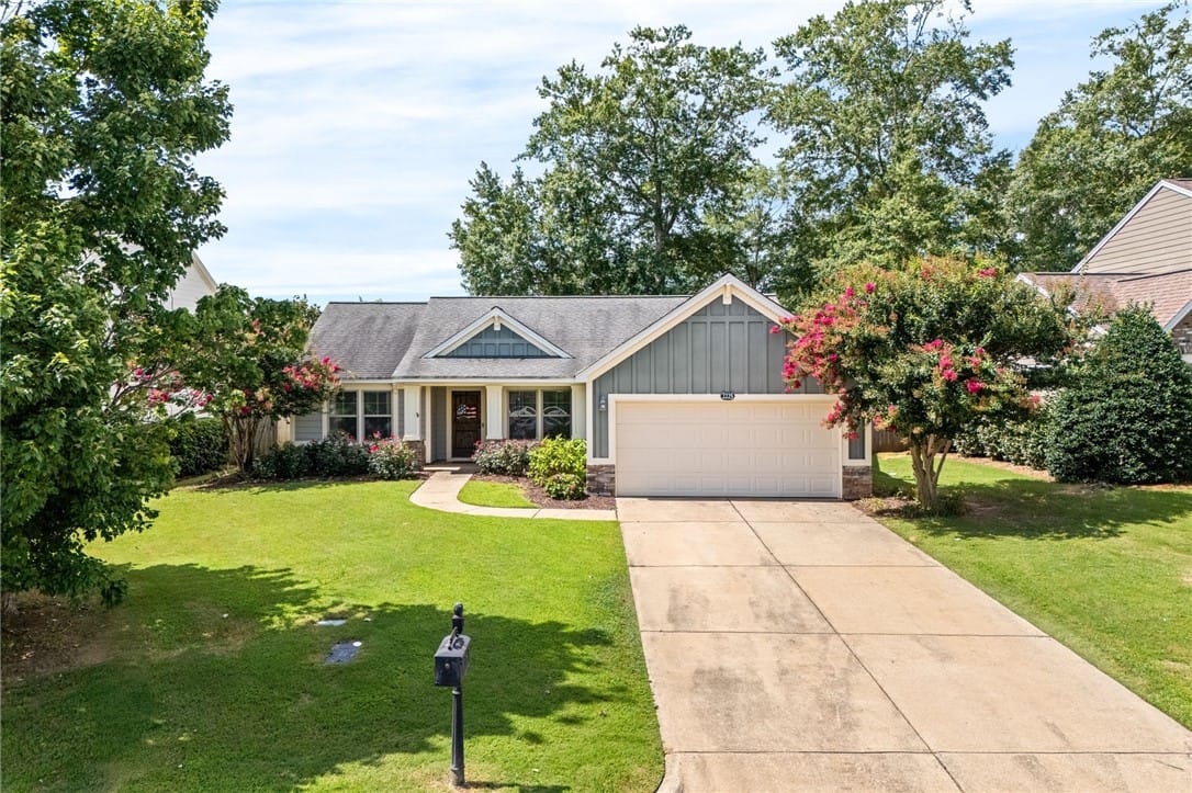 2225 Redtail Ln, Auburn, AL 36879, USA — Photo 1