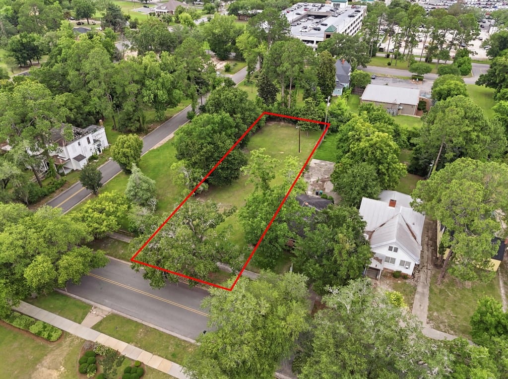 419 W Society Ave, Albany, GA 31701