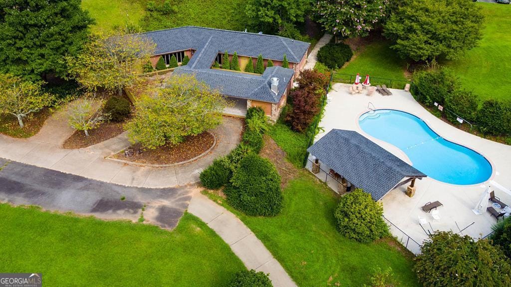 1 Foxfire Dr, Hayesville, NC 28904