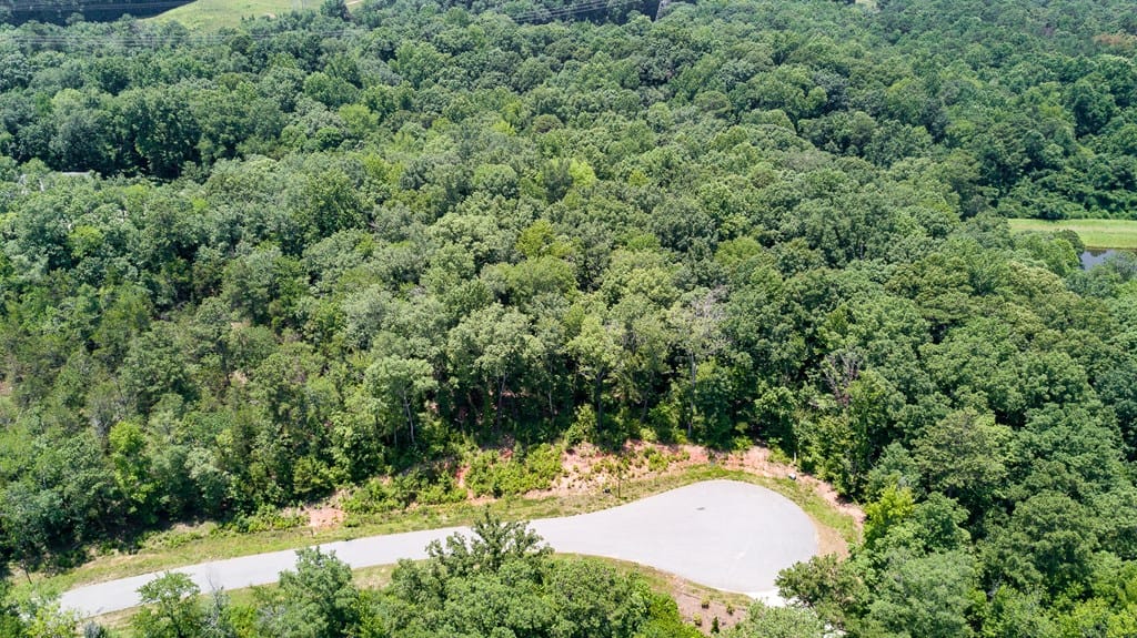 511 Sweetwater Dr, Cataula, GA 31804