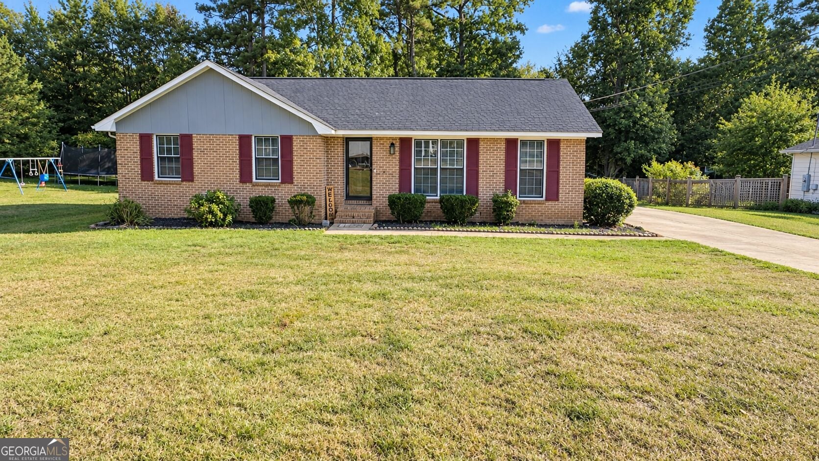 218 Cosby Dr, LaGrange, GA 30241