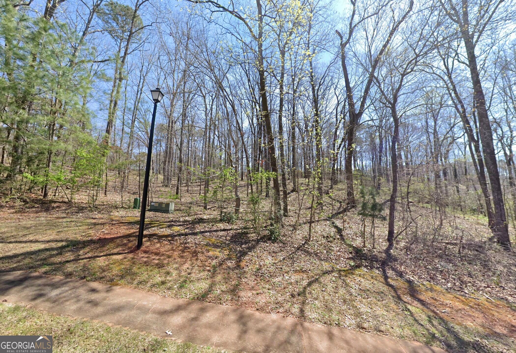 104 Hidden Branches Ln, LaGrange, GA 30240