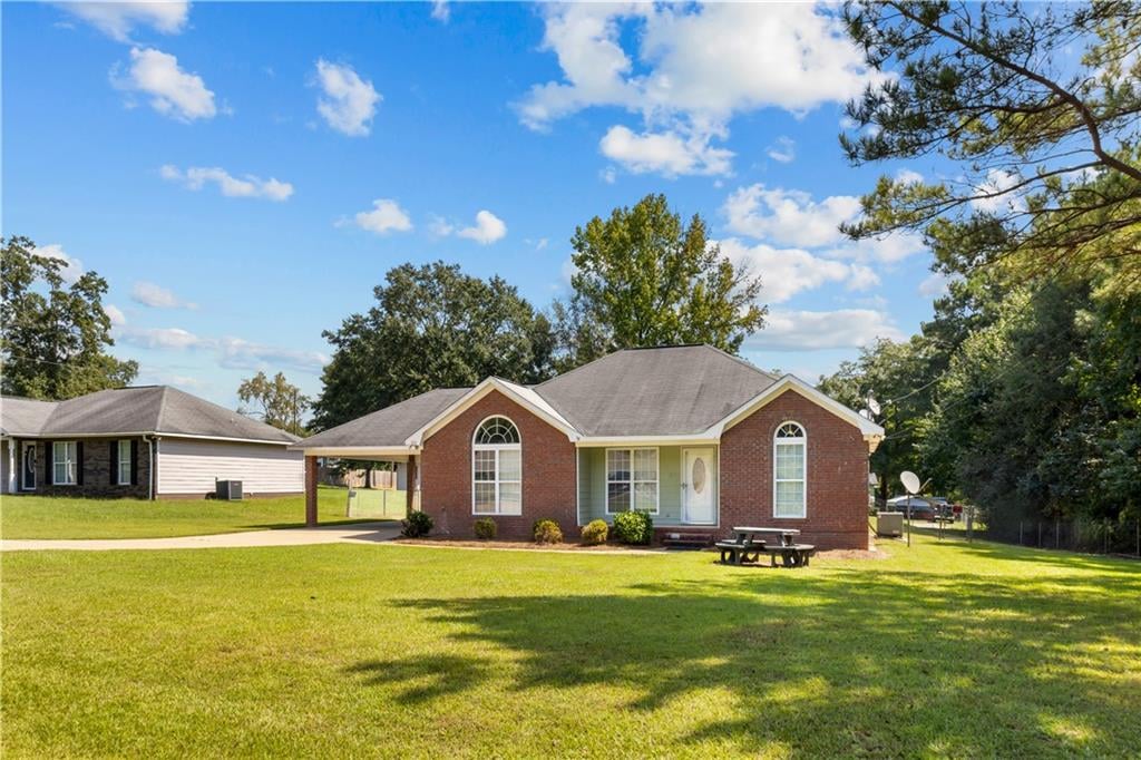 260 Pittman-White Rd, Smiths Station, AL 36877