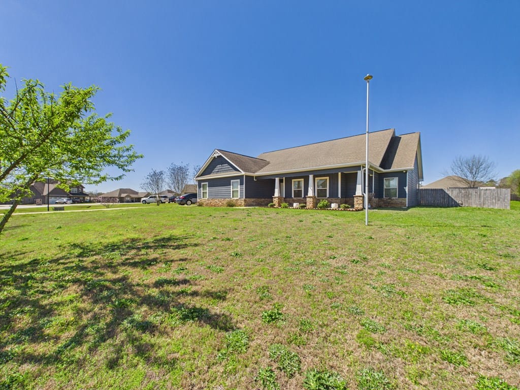 29 Winter Hawk Dr, Fort Mitchell, AL 36856, USA