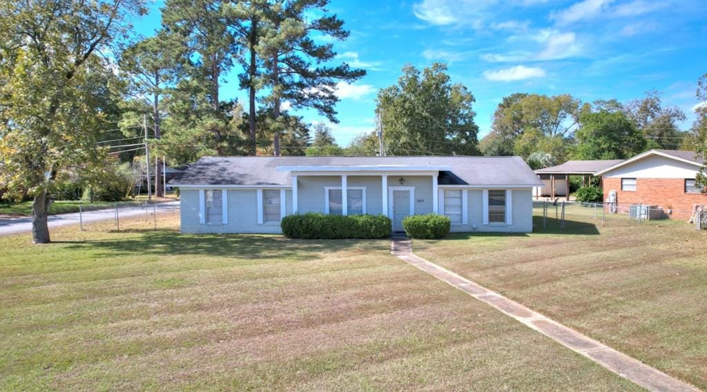 2401 Whispering Pines Cir, Albany, GA, 31707