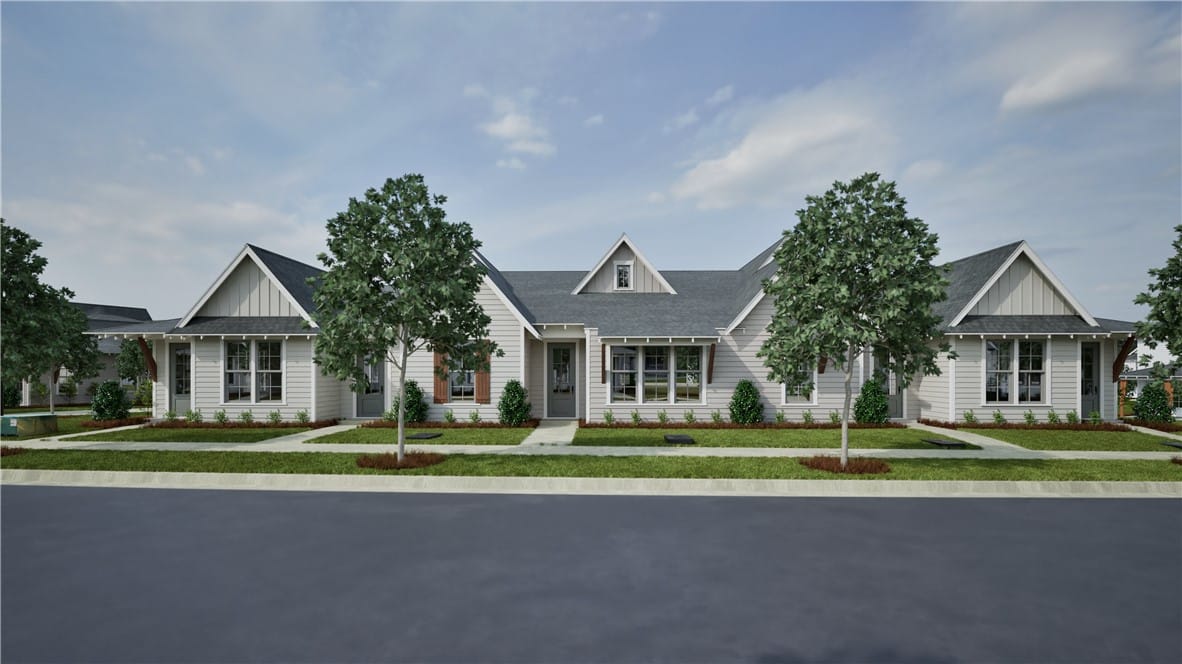 167 SUMMER, Opelika, AL, 36804 — Photo 2