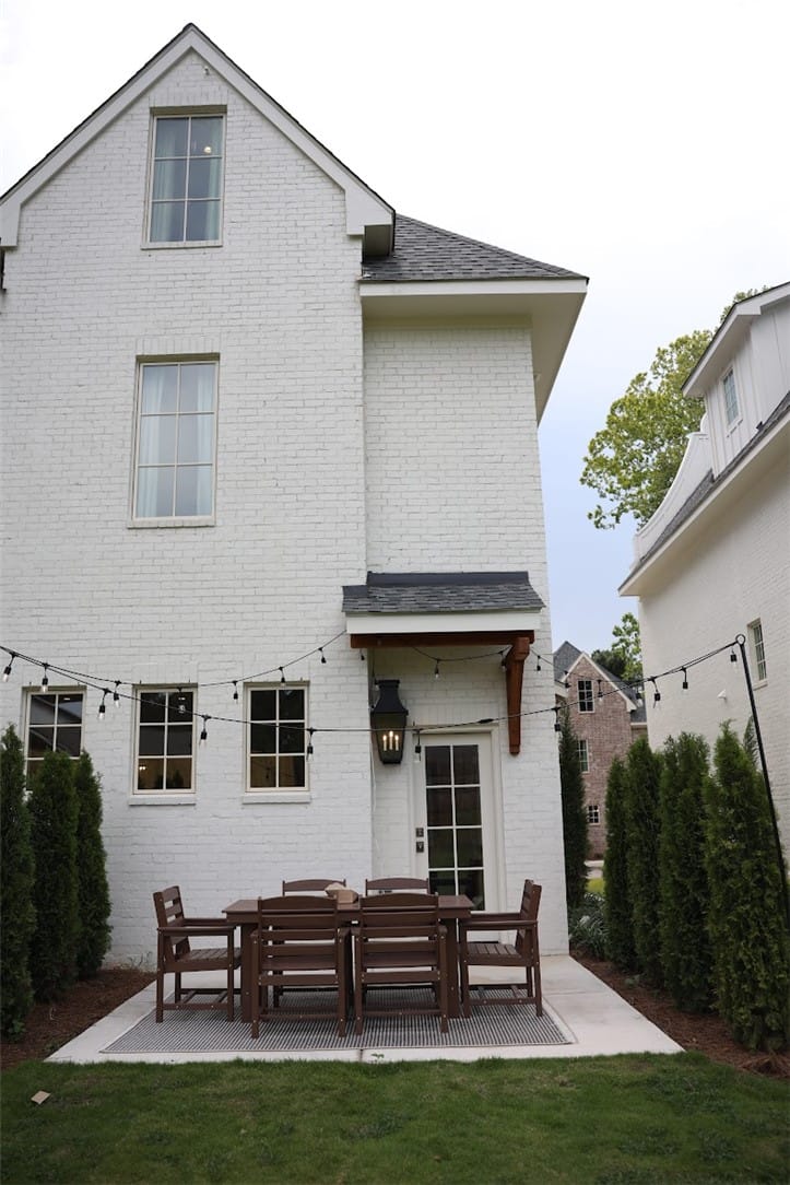 1st St, Auburn, AL 36830, A quaint patio space, perfect for outdoor dining a