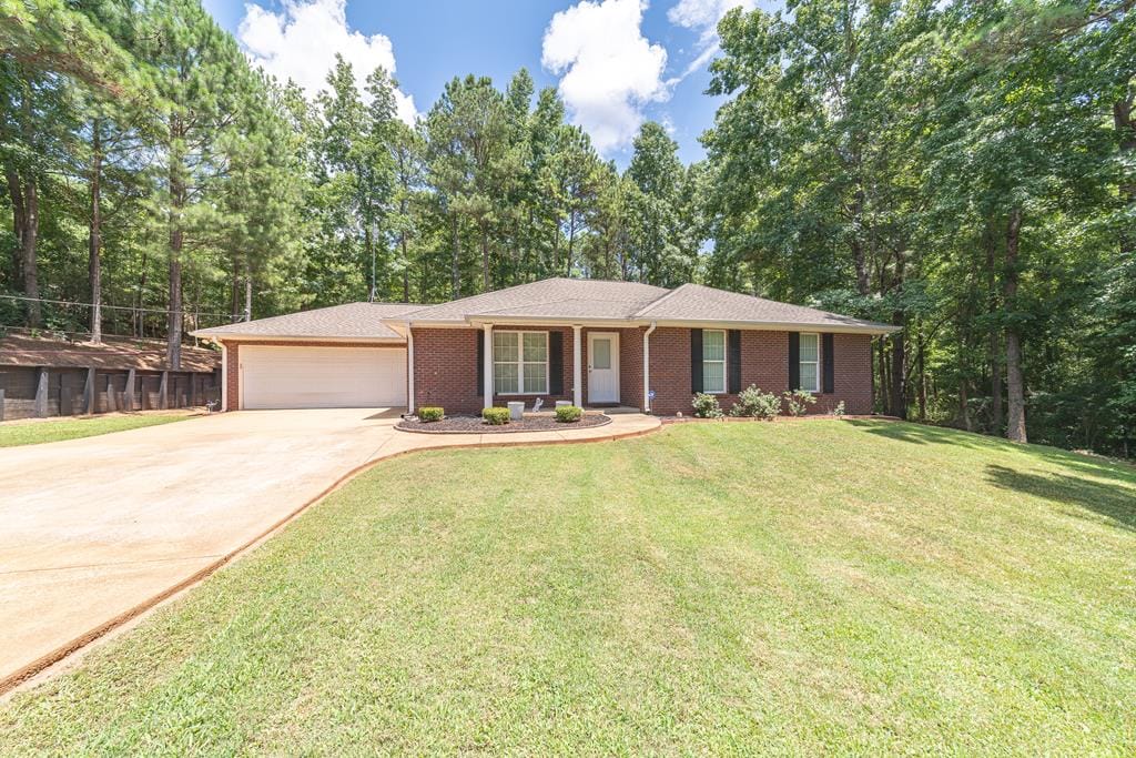 173 Village Court, Hamilton, GA, 31811