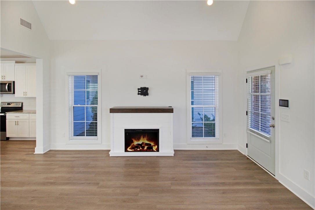 1049 Burrow Circle, Opelika, AL, 36801 — Photo 3