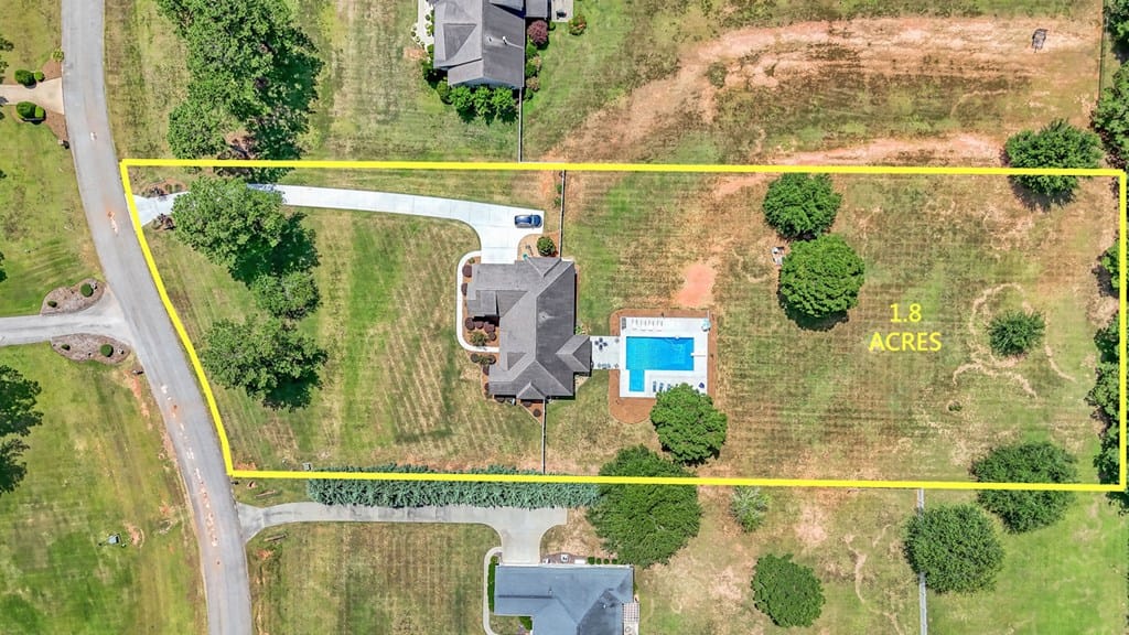 106 Creekridge Drive, Leesburg, GA 31763