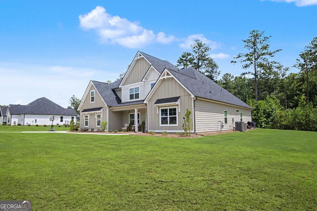 400 Atlantica Dr, Newnan, GA 30263