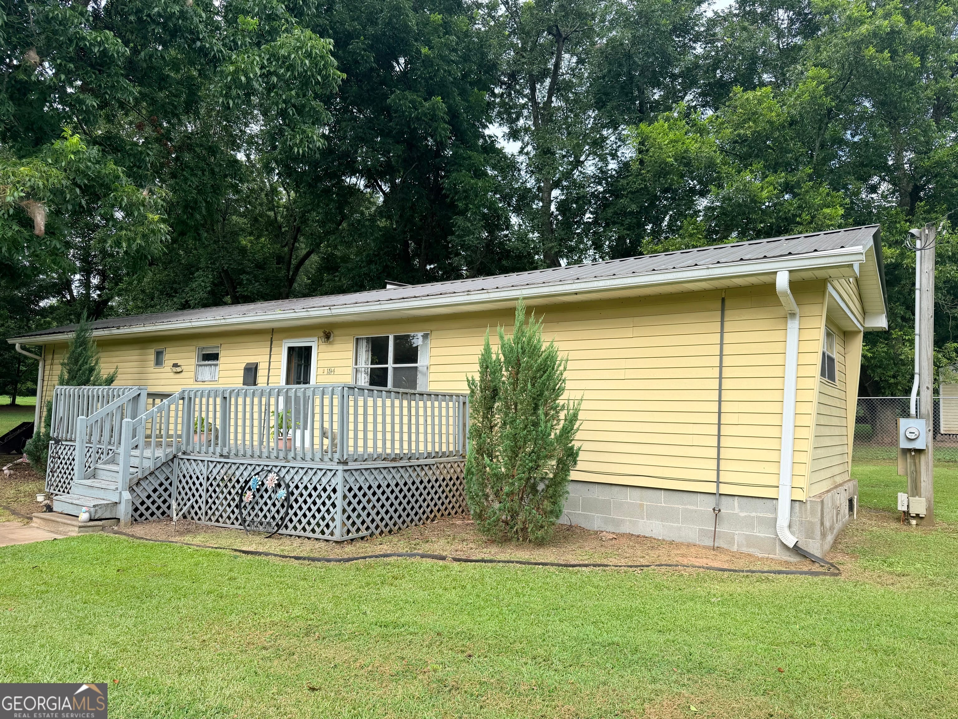 124 Church St, Moreland, GA 30259