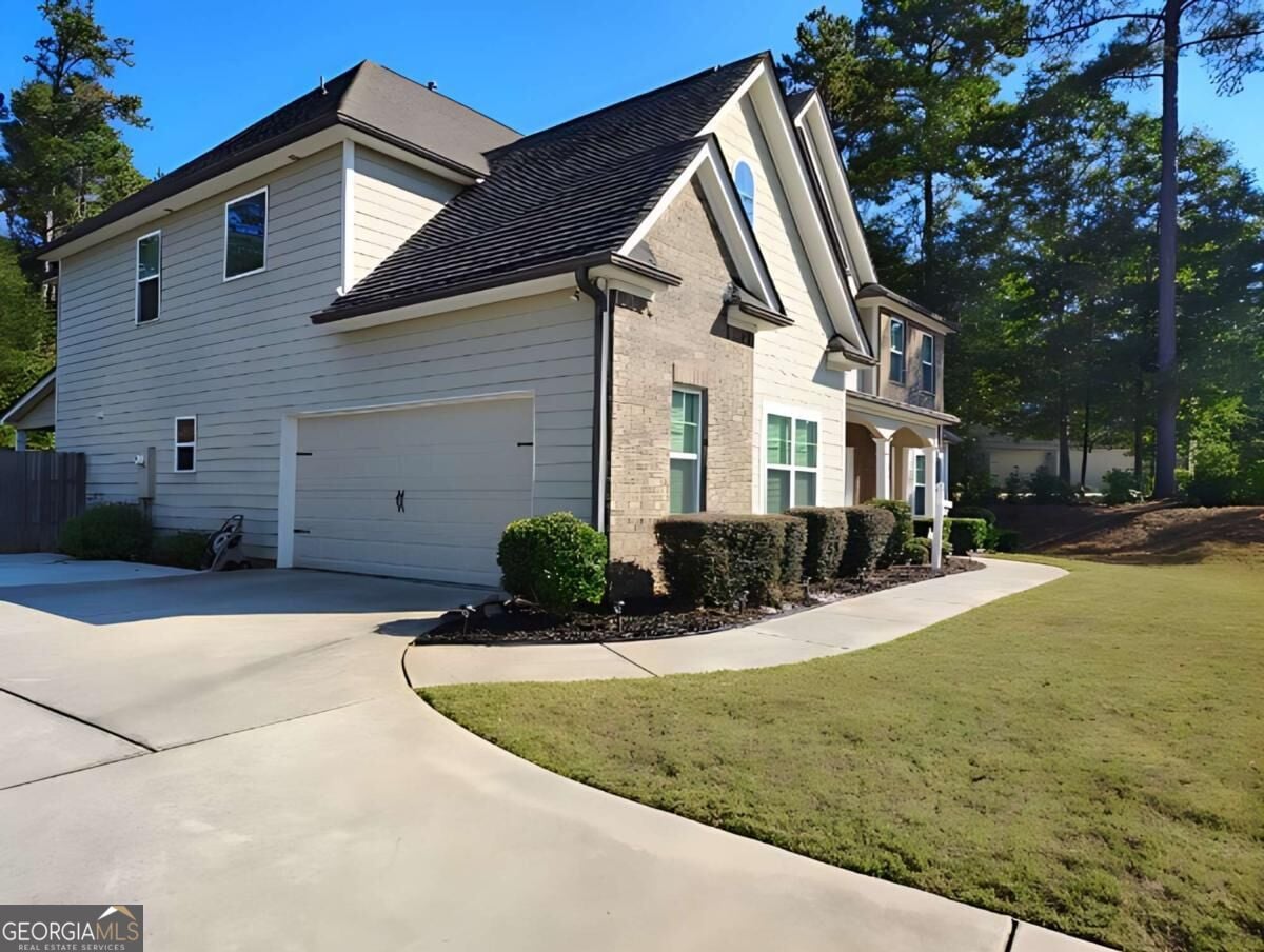 85 Brooks Landing Dr, Newnan, GA 30263