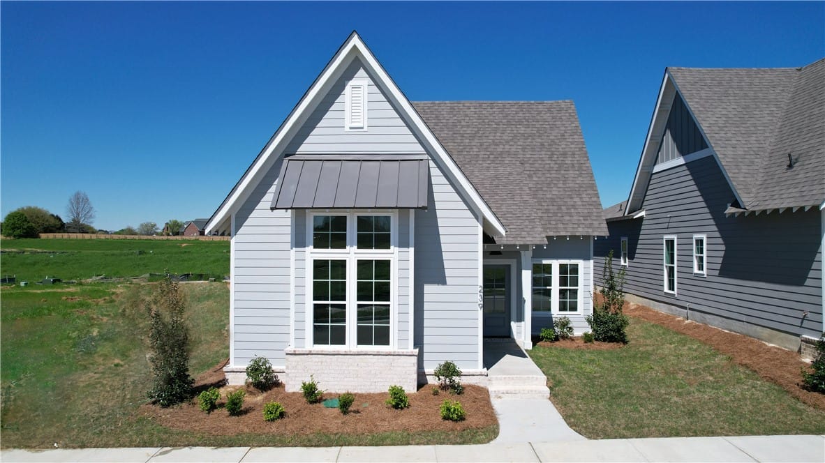 209 BOTTLE, Auburn, AL, 36830, New Pre-Sale opportunity on Lot 209! Example of a