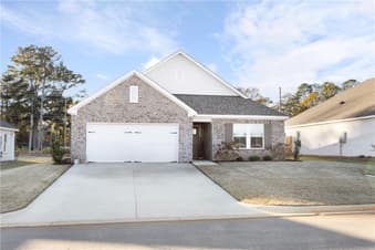 1114 ONTARIO, Opelika, AL, 36804