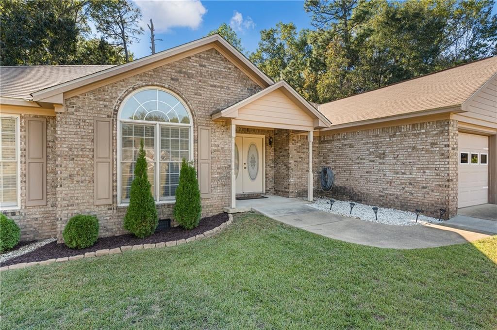 136 Lee Road 468, Smiths Station, AL 36877