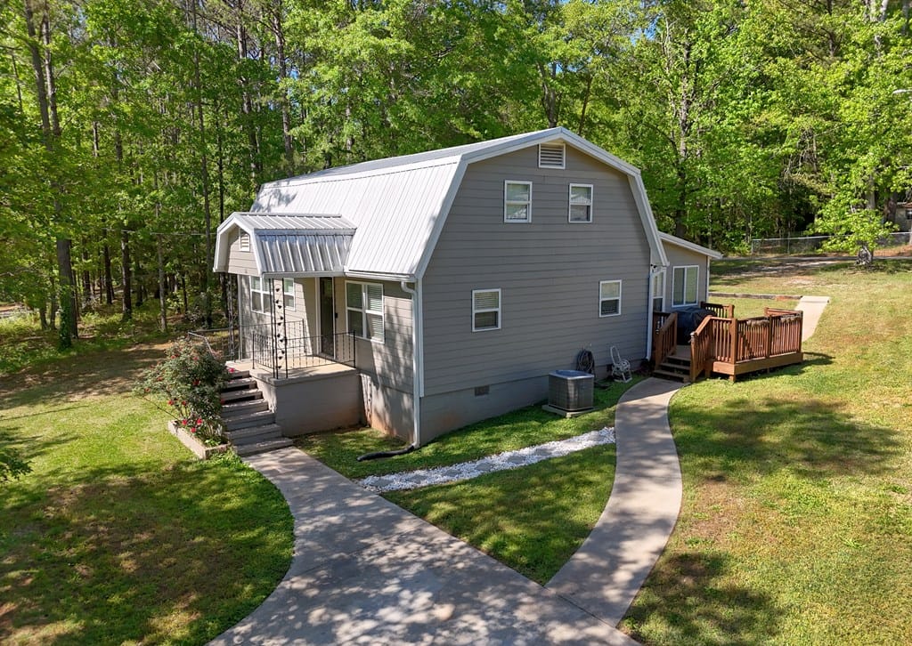 51 Cedar Cir, West Point, GA 31833