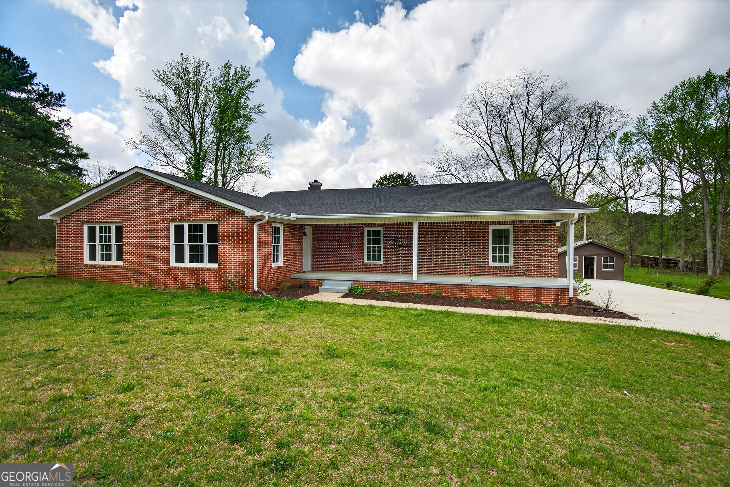 7142 Hamilton Rd, Pine Mountain, GA 31822