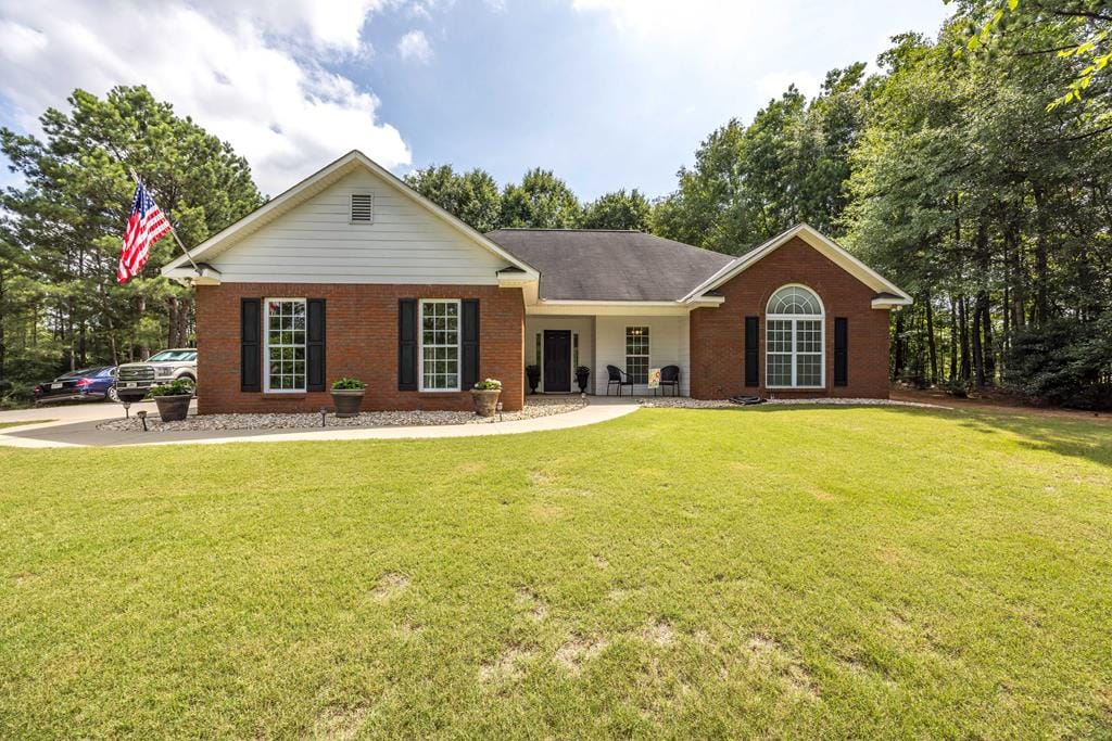 56 Eagles Pointe Loop, Midland, GA, 31820-5186