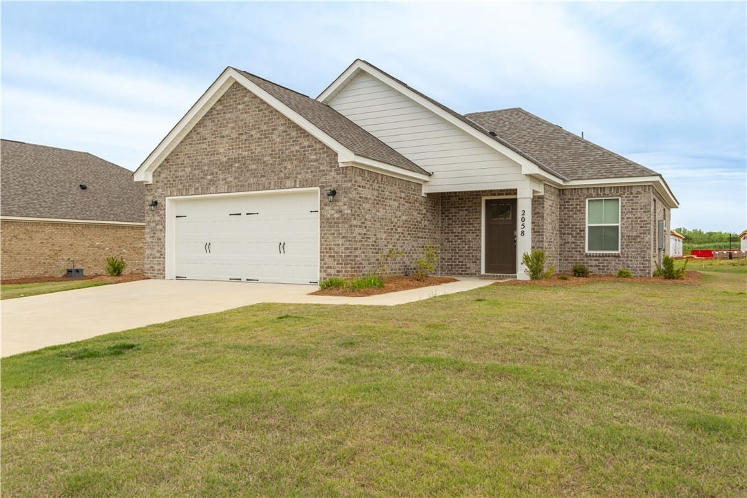 2058 SUPERIOR, Opelika, AL, 36804