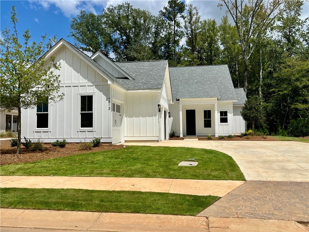 2913 National Village Parkway, Opelika, AL, 36801