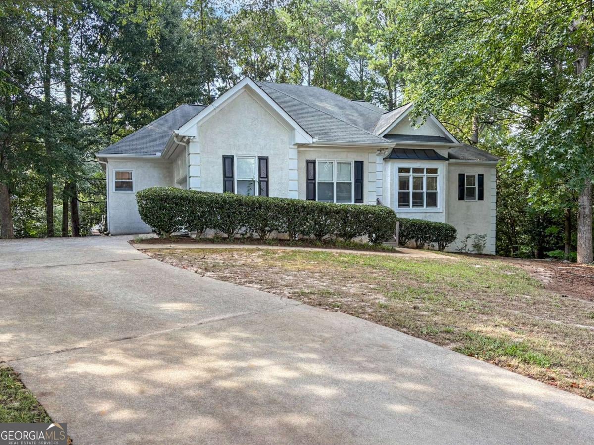 100 Wyngate Dr, Newnan, GA 30265