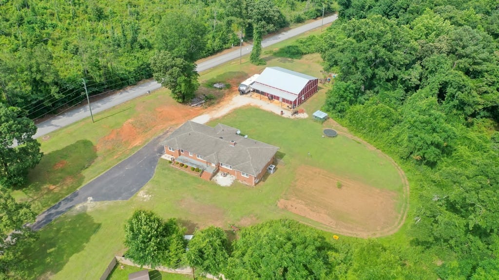 7235 20th Ave, Valley, AL 36854