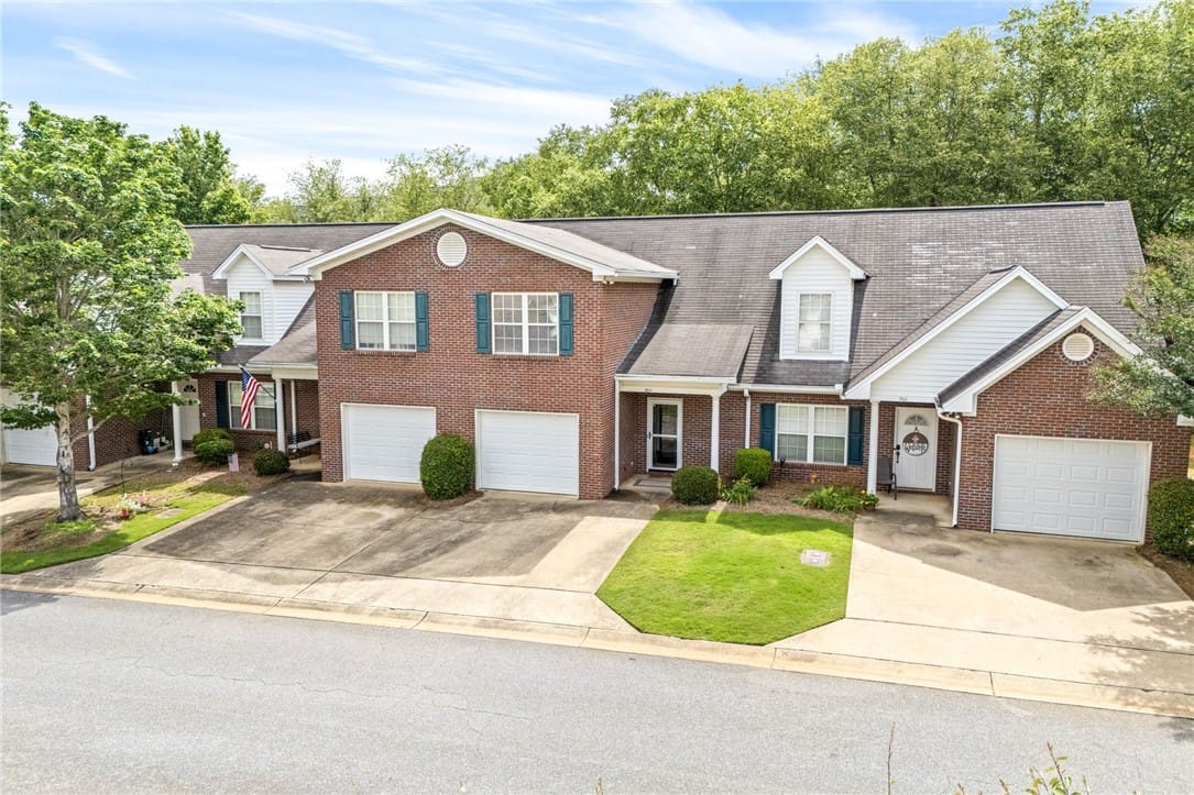 2428 E University Dr Apt 304, Auburn, AL 36830
