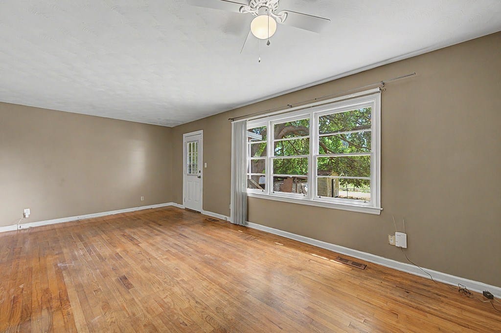 2306 Pembroke Drive, Albany, GA, 31707 — Photo 2