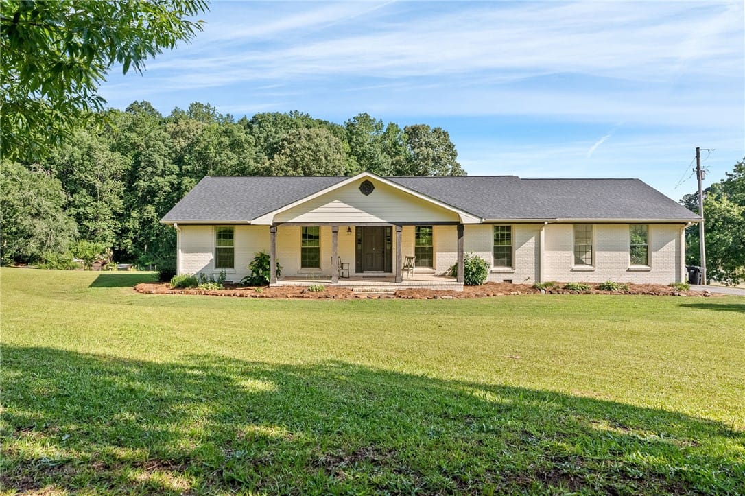 3002 Co Rd 94, La Fayette, AL 36862