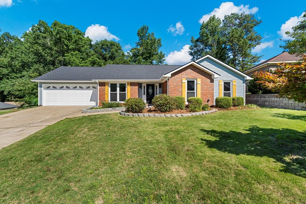 6020 Whitehaven Dr, Columbus, GA 31909