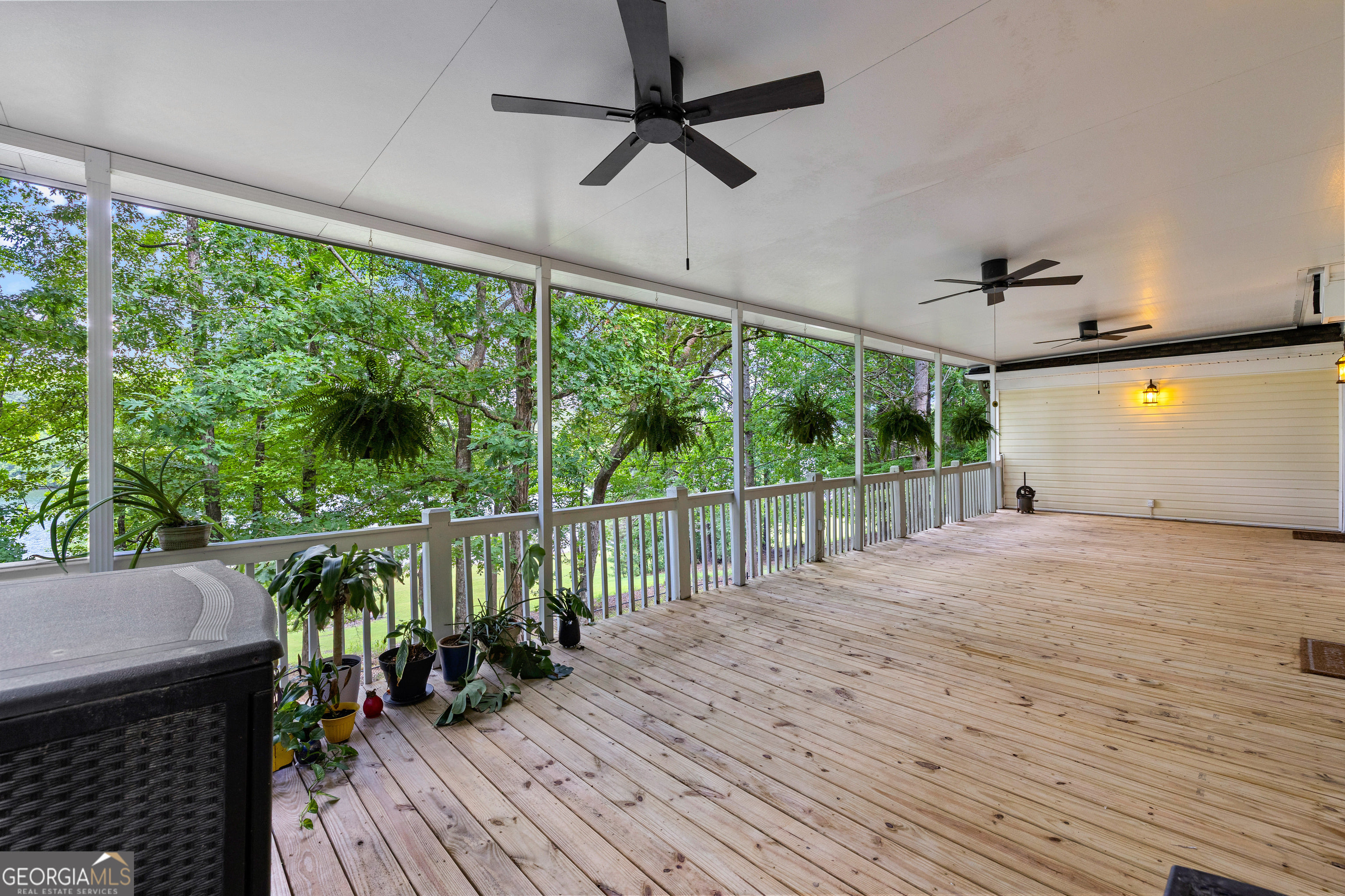 280 Waters Edge Ln, Newnan, GA 30263