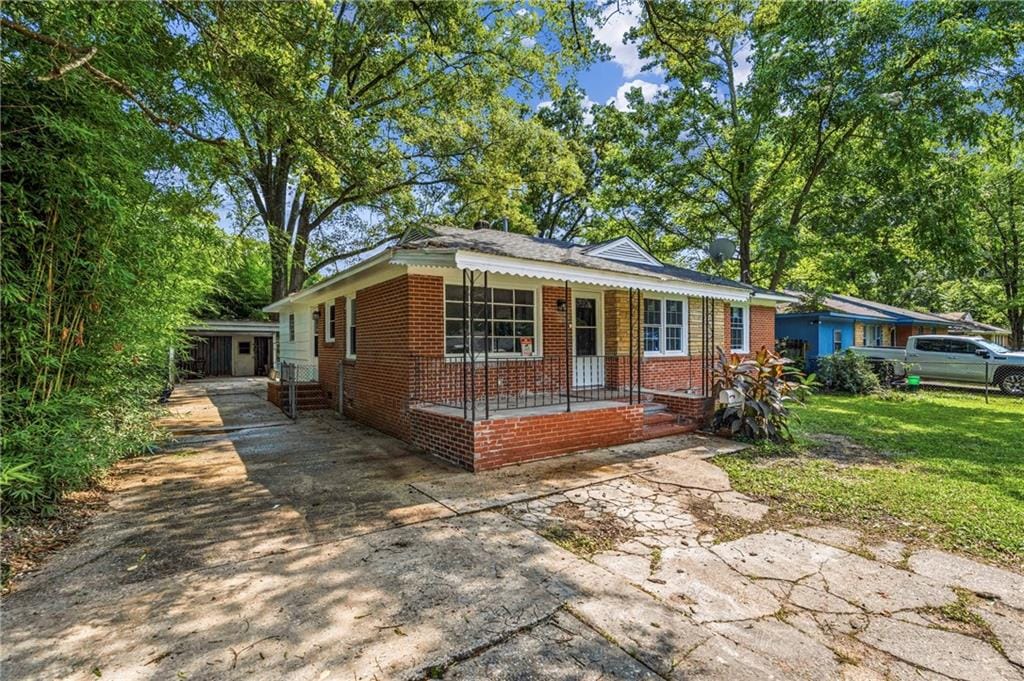2964 Hawthorne Dr, Columbus, GA 31903
