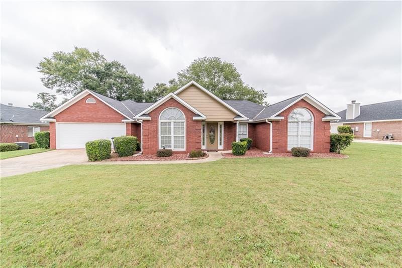 65 Lee Rd 2083, Phenix City, AL, 36870