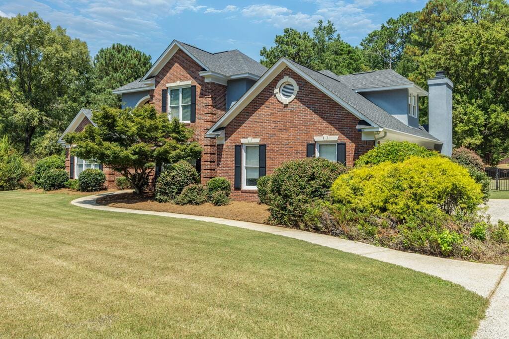 221 Mink Dr, Cataula, GA 31804, beautiful landscaping