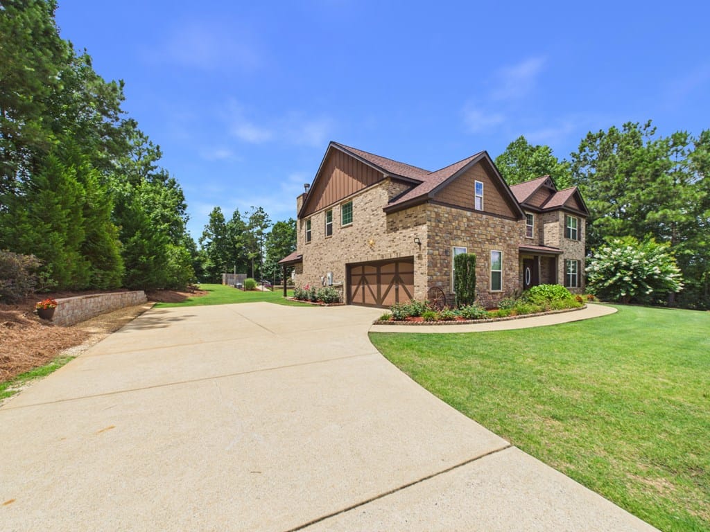 85 Arrowhead Dr, Waverly Hall, GA 31831