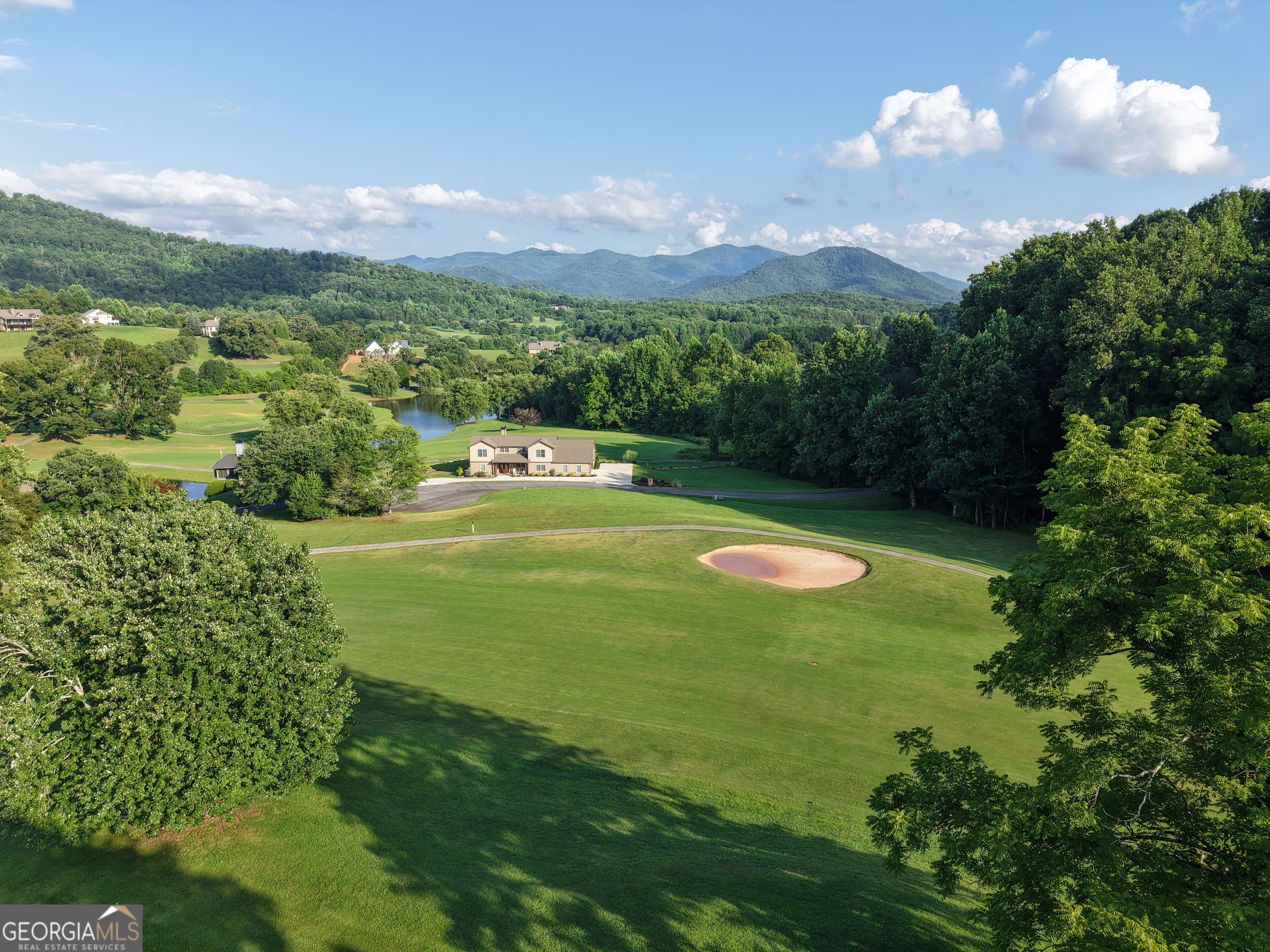 17 Ash Branch Cir, Hayesville, NC 28904