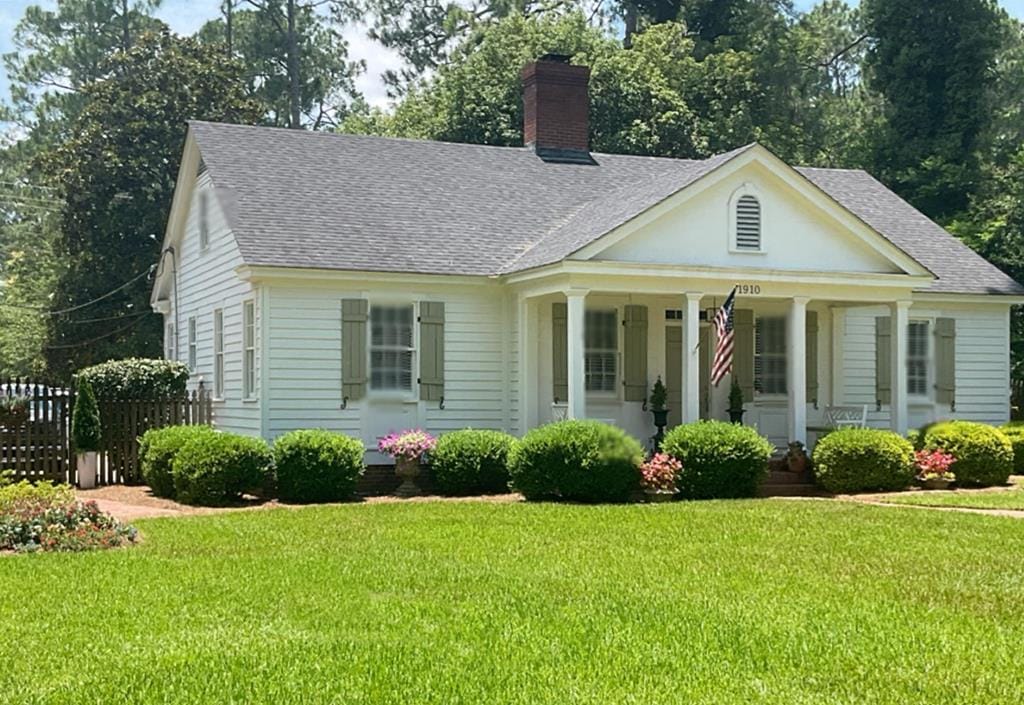 1910 Pineknoll Ln, Albany, GA 31707