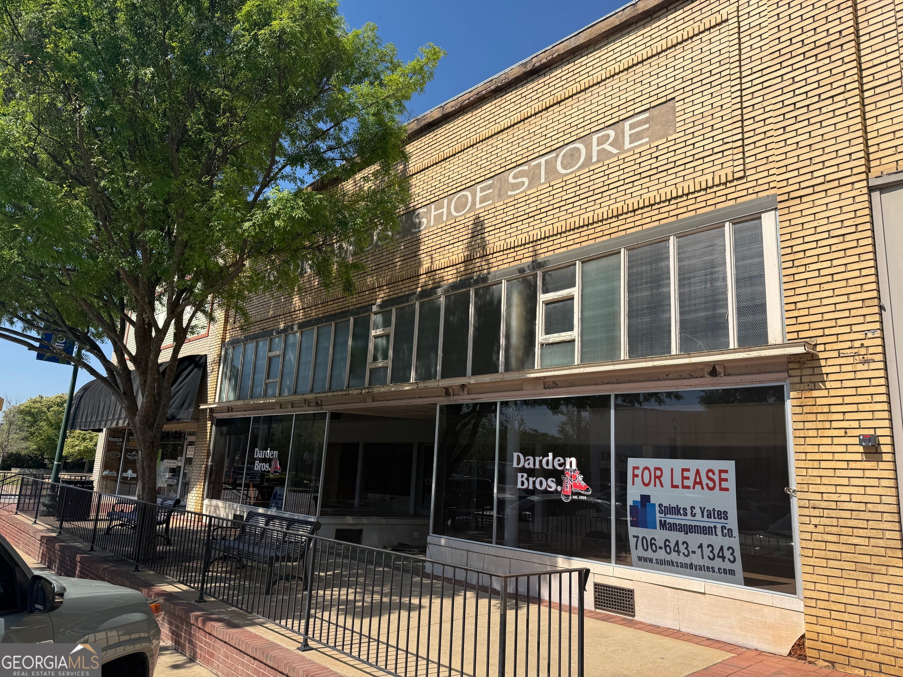703 E 3rd St, West Point, GA 31833