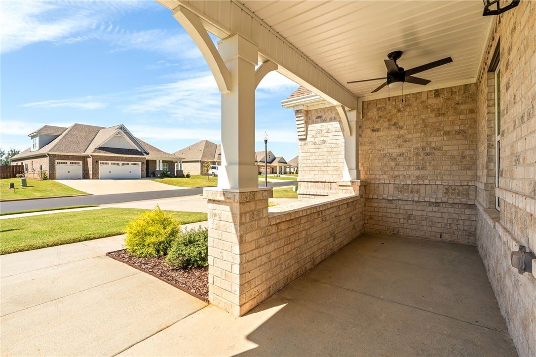 2213 Beckwith Ln, Opelika, AL 36801, Covered front porch with ceiling fan