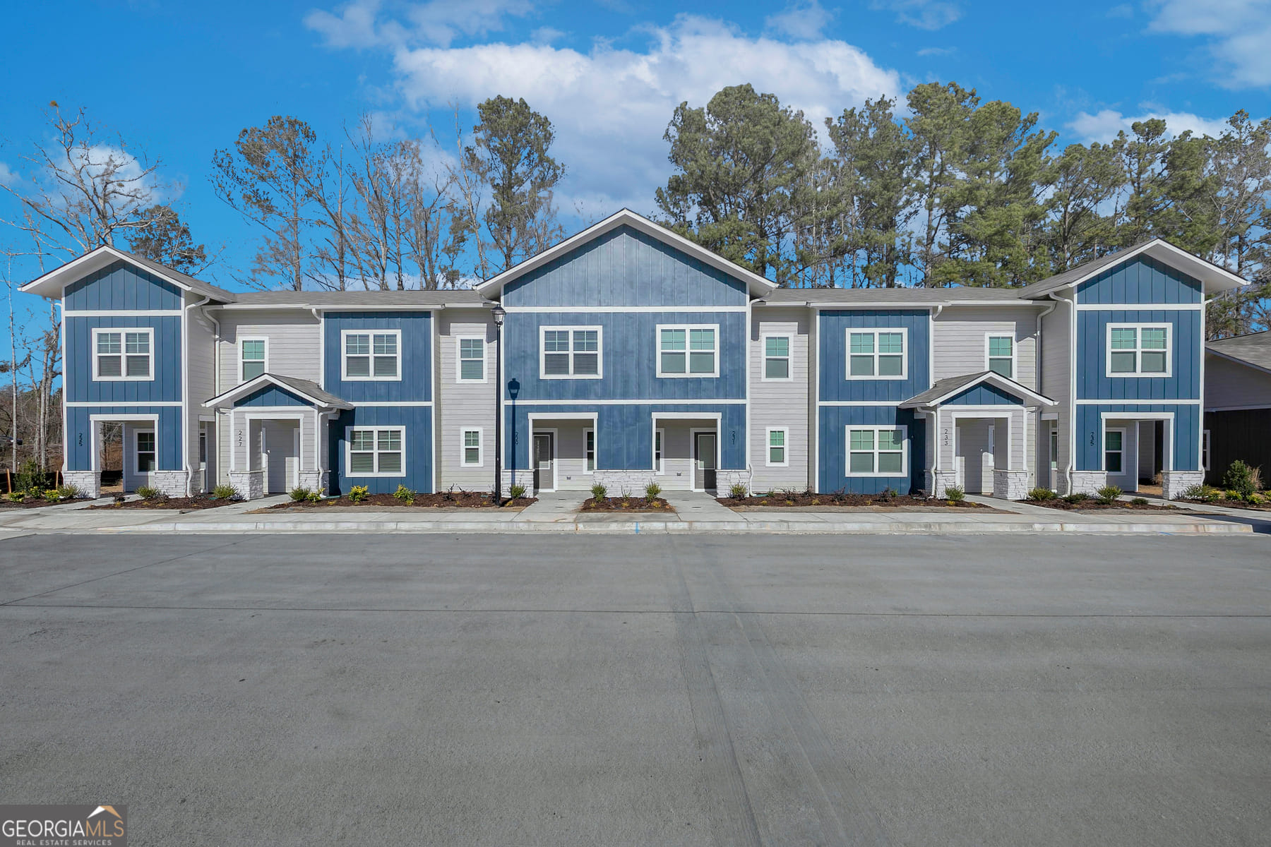257 Rooker Dr, LaGrange, GA 30241
