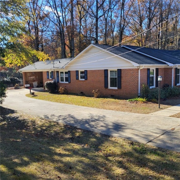 1805 2ND, Lanett, AL, 36863 — Photo 3