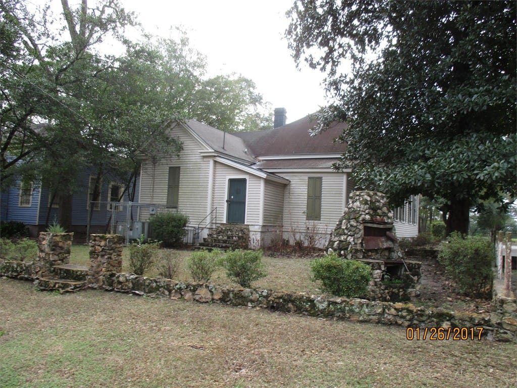 611 Pine Ave, Albany, GA 31701