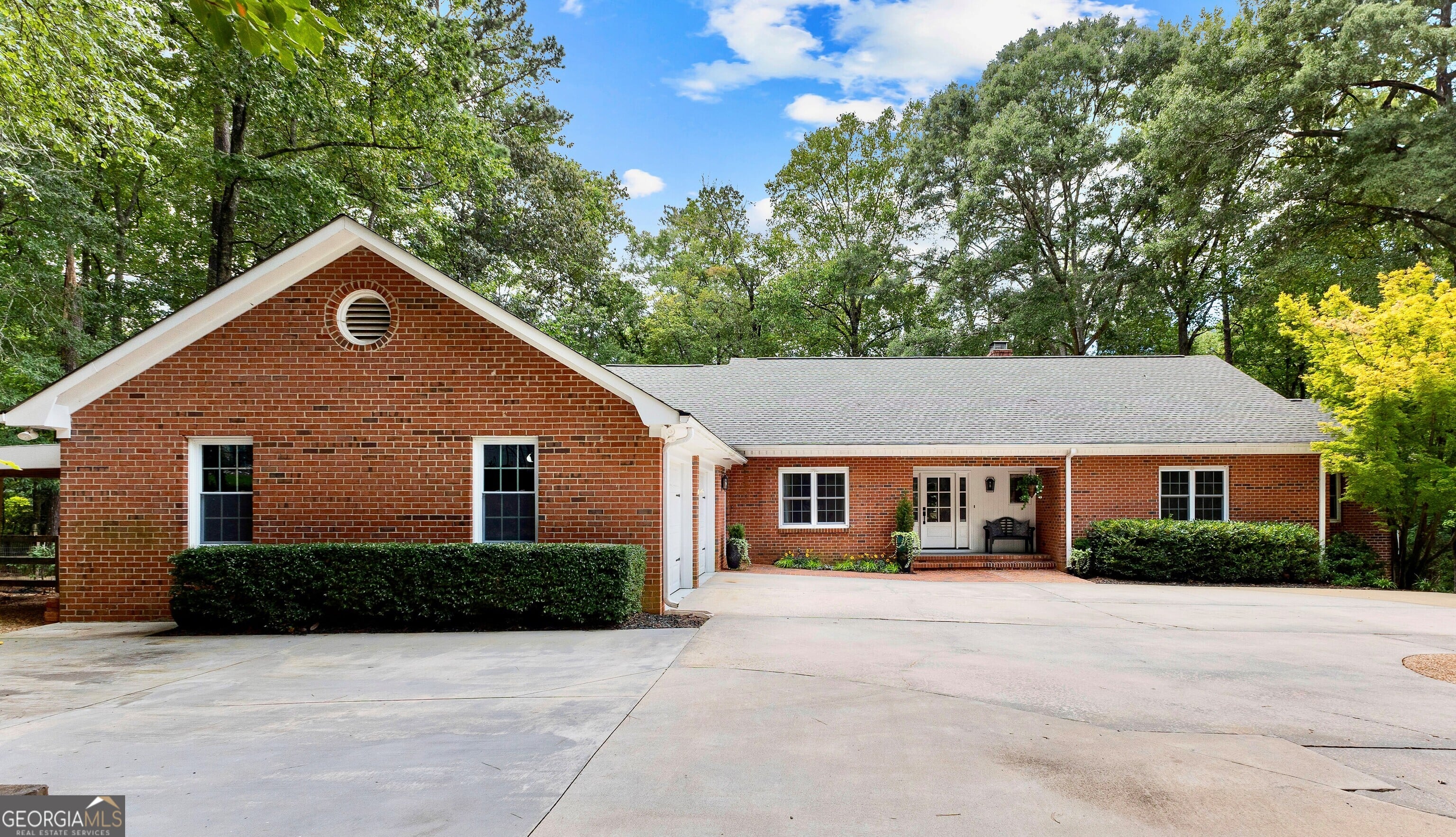 103 Lakeshore Dr, LaGrange, GA 30240