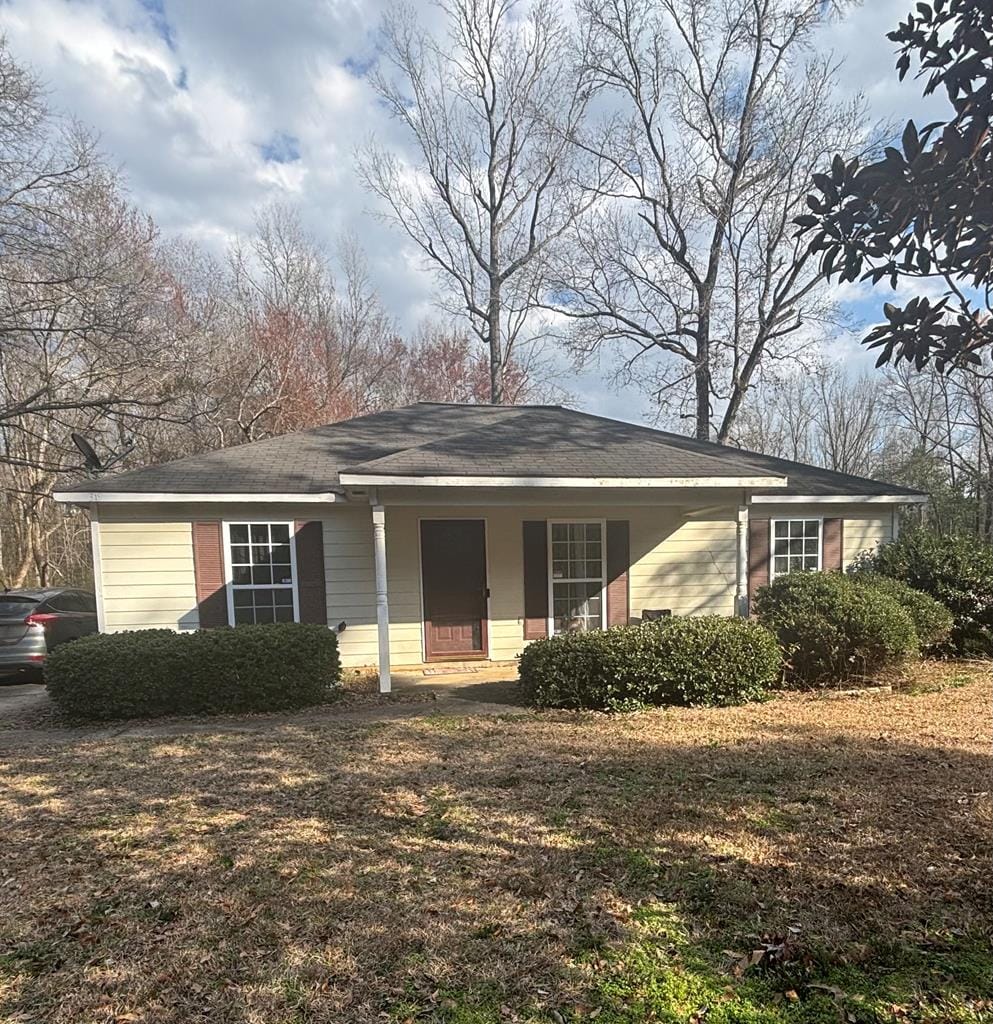 319 33rd Ave S, Phenix City, AL 36869