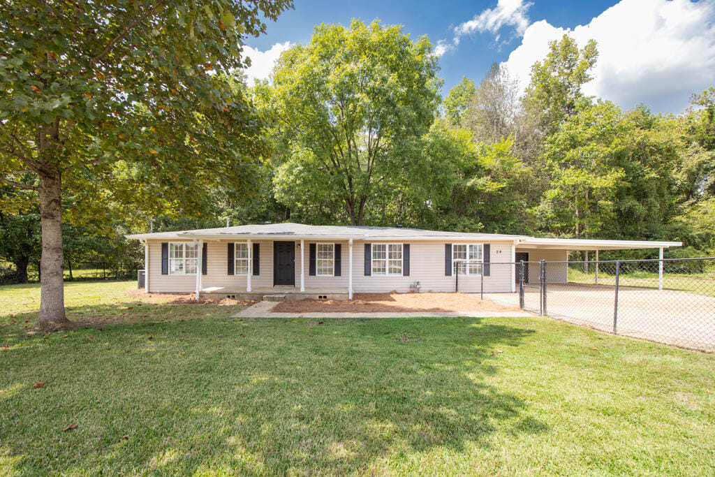 24 Whiterock Rd, Phenix City, AL 36869