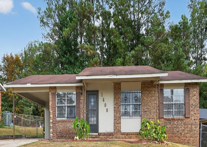 1400 Lockhart Cir, Phenix City, AL 36869