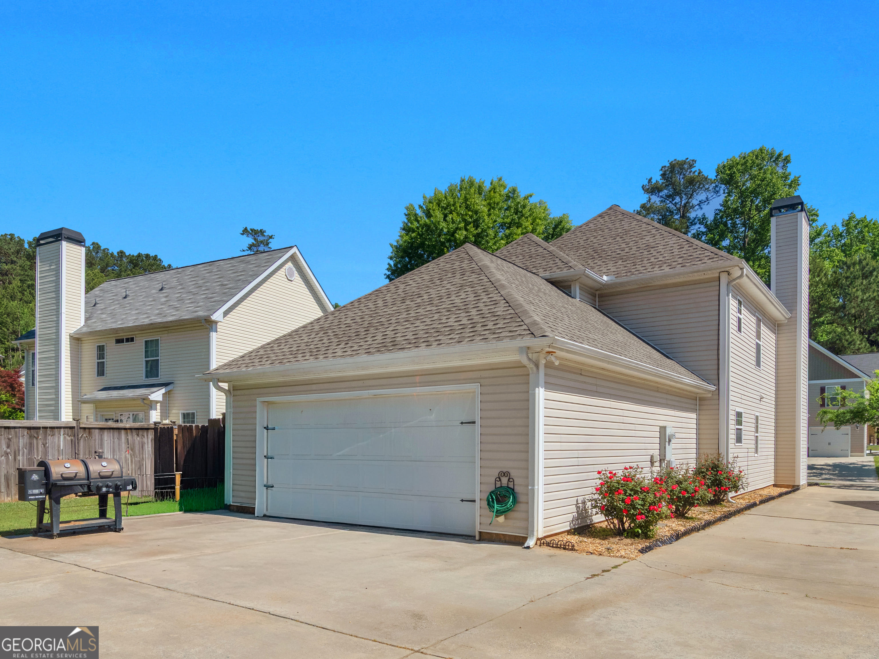 165 Brasch Park Dr, Grantville, GA 30220